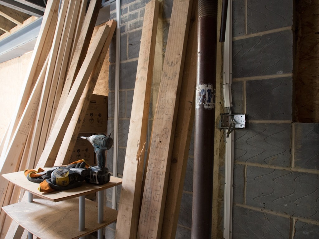Choosing Between Concrete Block, Aircrete, and Timber Frame